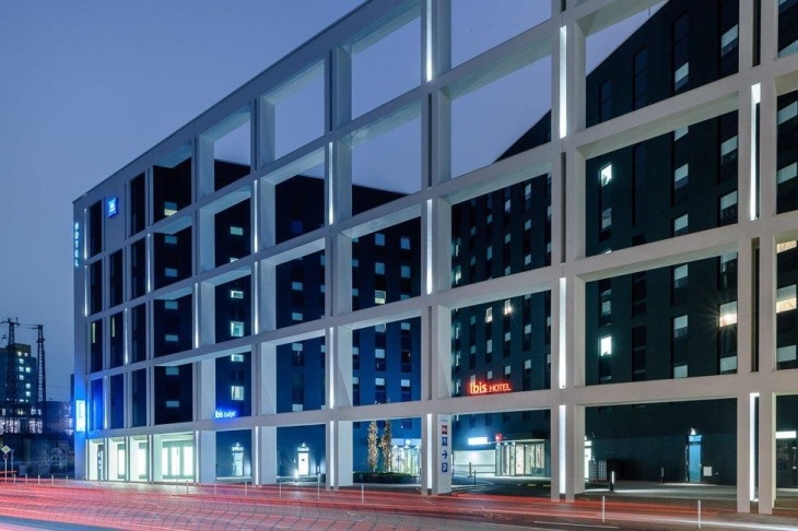 Ibis Hotels Amsinckstr. 1 u. 3.jpg